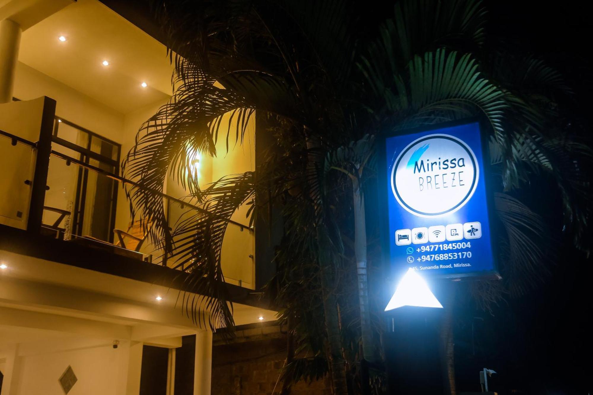 Hotel Mirissa Breeze Esterno foto