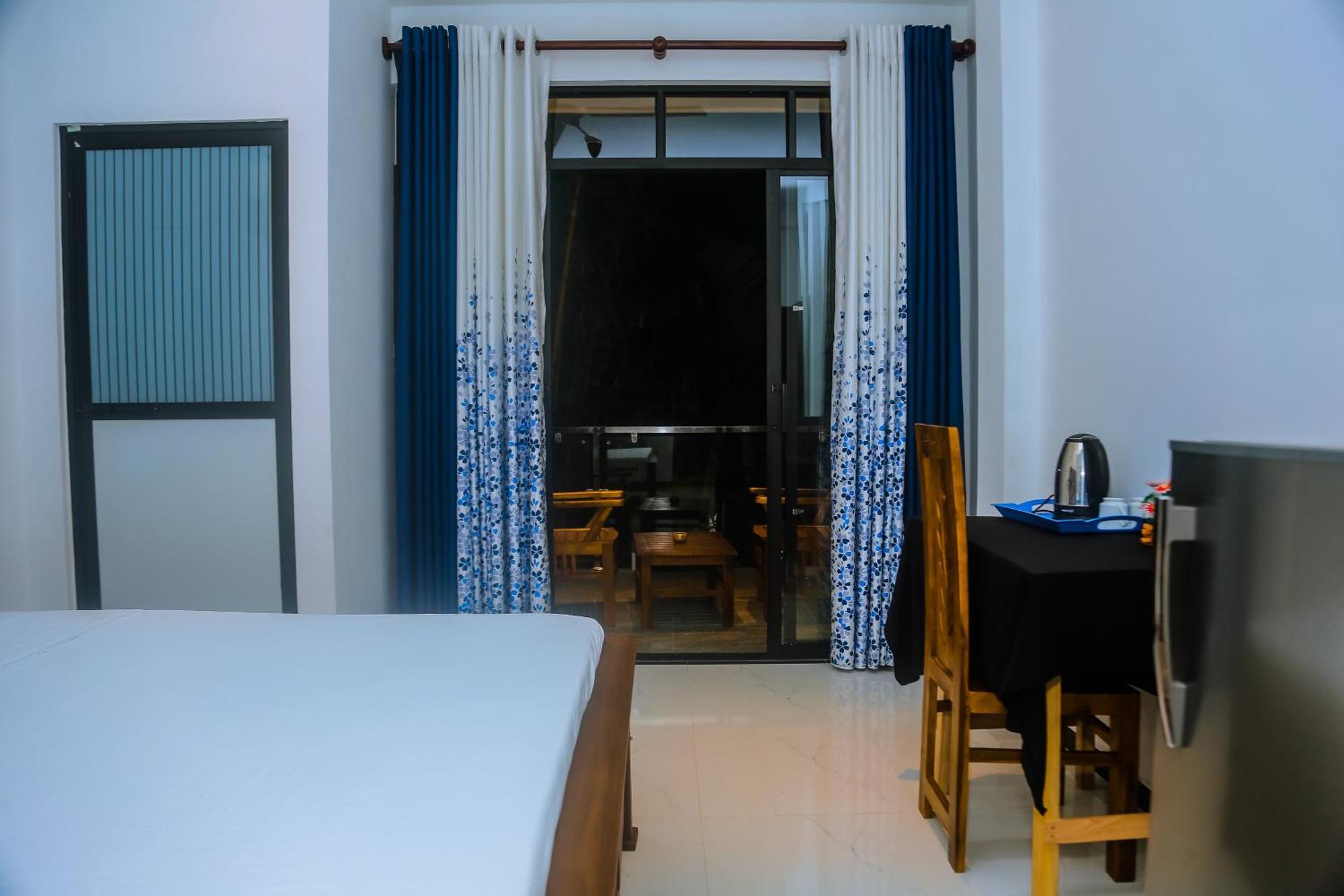 Hotel Mirissa Breeze Esterno foto