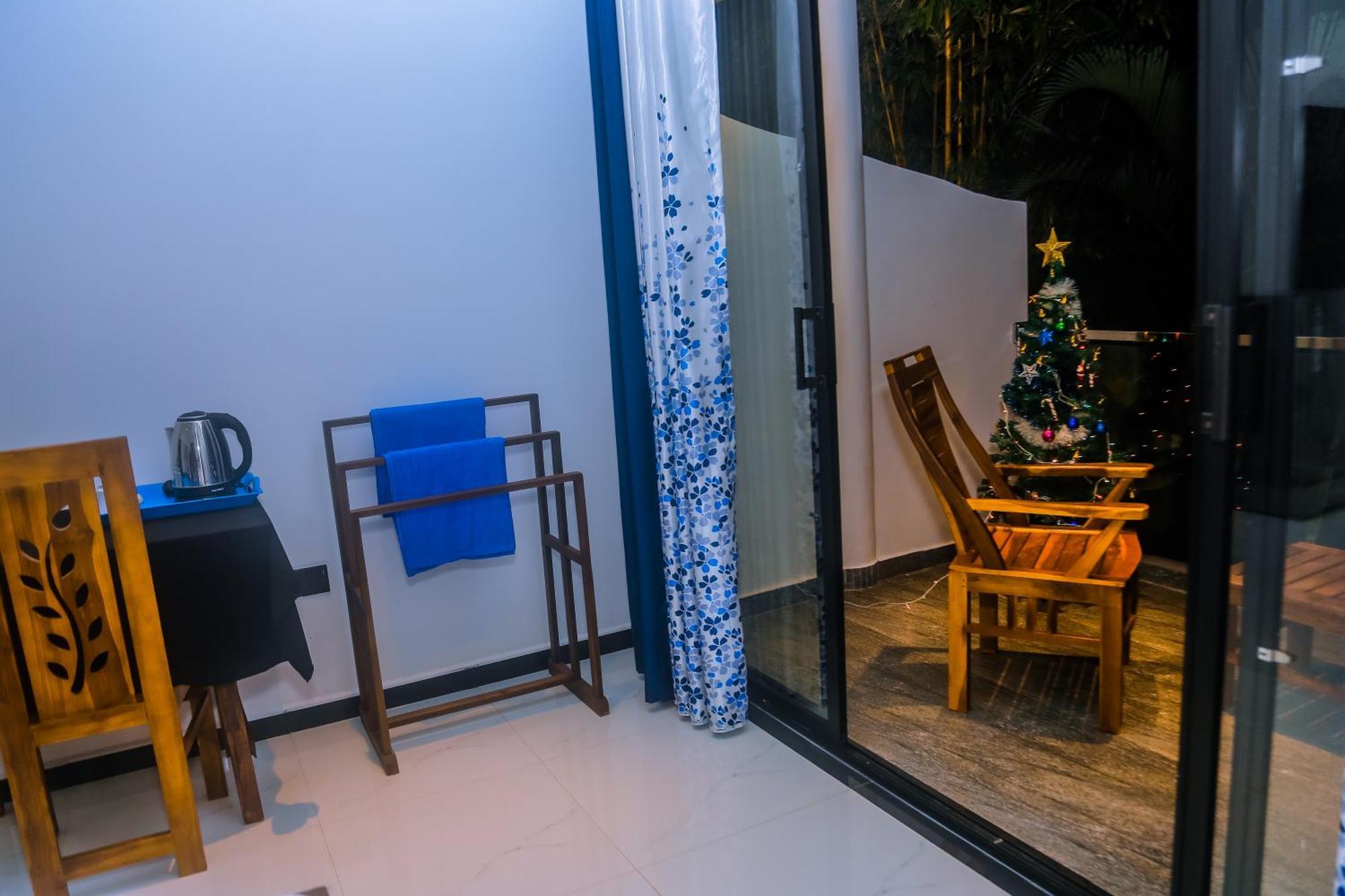 Hotel Mirissa Breeze Esterno foto