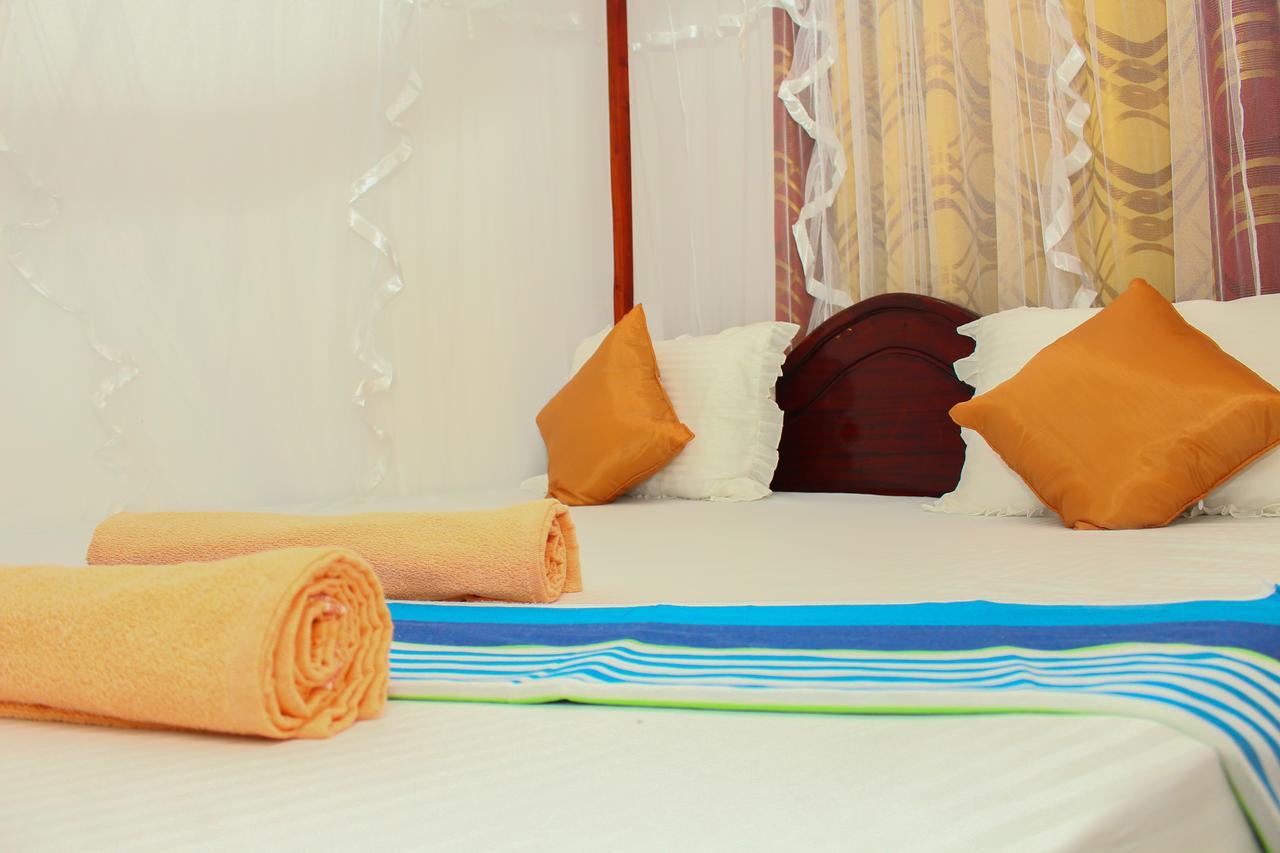 Hotel Mirissa Breeze Esterno foto